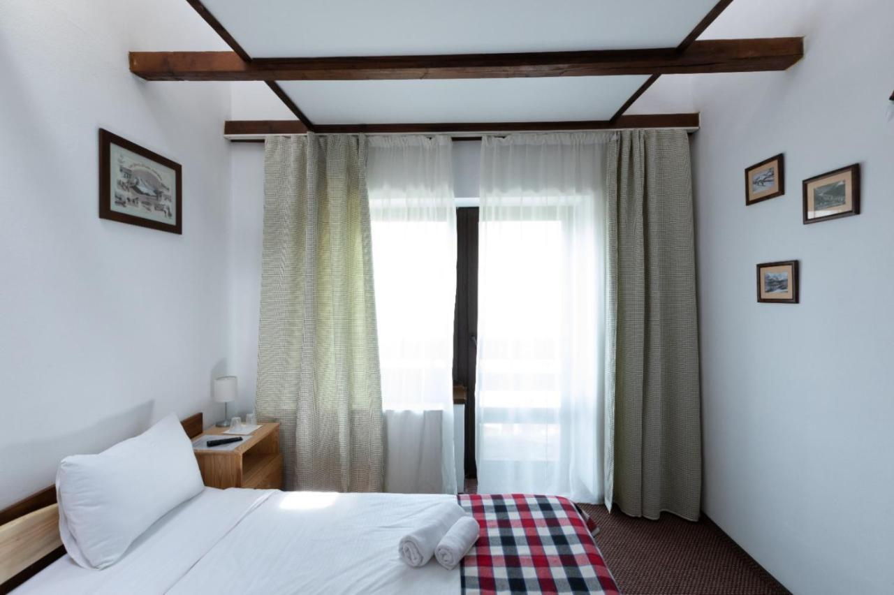 Club Rossignol Hotel โปยานาบราซอฟ ภายนอก รูปภาพ